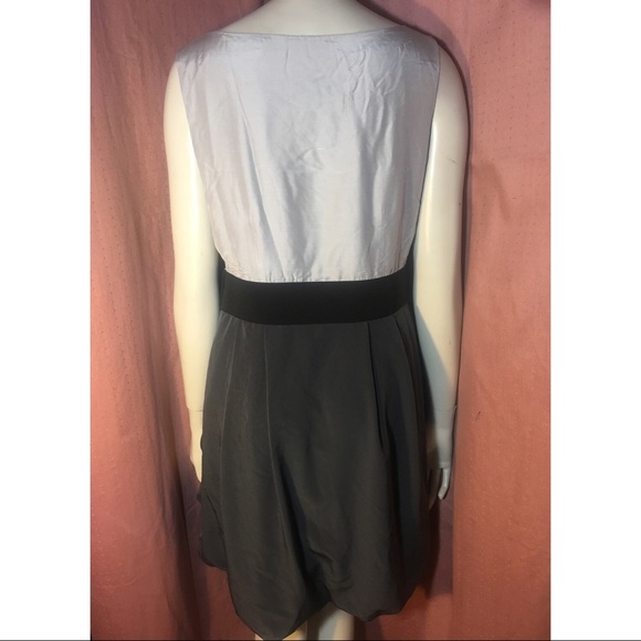H&M Colorblock Bubble Hem Dress Gray Silver Large - Picture 3 of 5